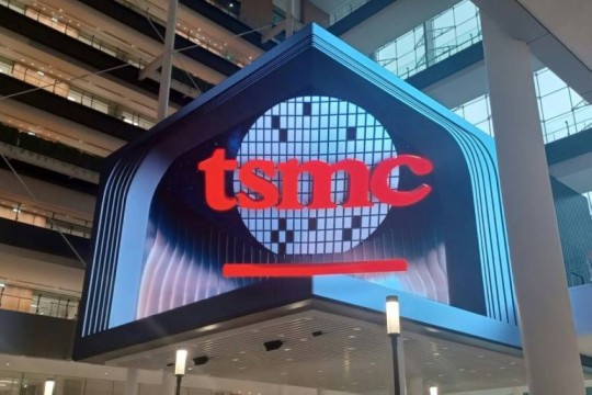 AI boom reshapes Wall Street as TSMC joins trillion-dollar club