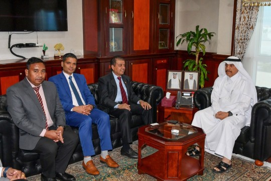 Qatar Chamber reviews trade cooperation with Nepalese counterpart
