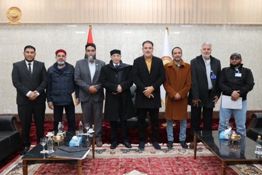 Speaker of the House of Representatives, Aguila Saleh, meets with the president and members of the General Union of Oil and Gas Workers