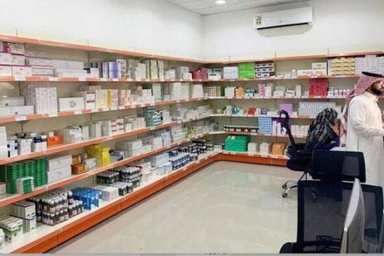 Saudi pharmacies charging up to 180% more than wholesalers, survey shows-Saudi Arabia