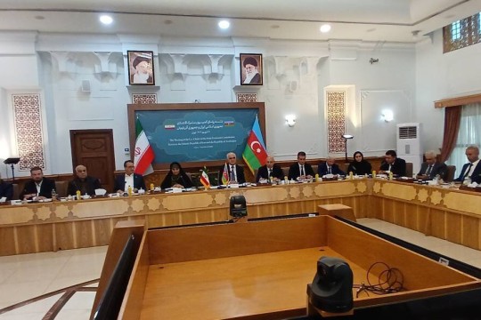 Iran, Azerbaijan push for stronger economic ties