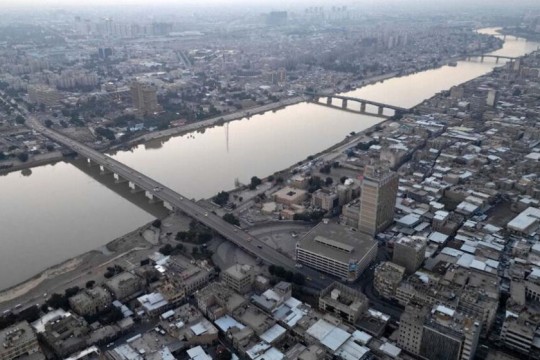 Iraqi PM calls on Egyptian, Saudi businessmen to build resorts, hotels