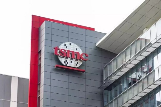 Chip giants TSMC, Samsung mull $100bn mega plants in GCC