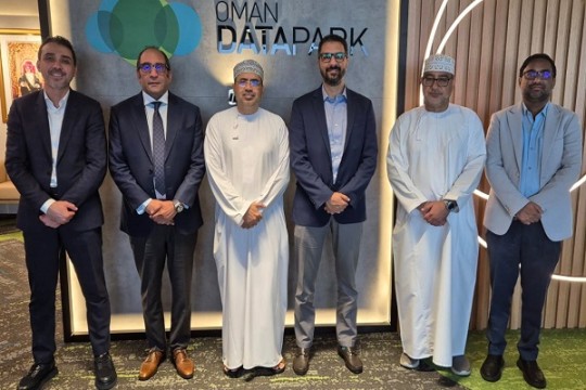 Omani group to set up $450m data centre in Suez Canal zone