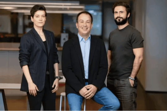 Dataroid Secures $6.6M Pre-Series A to Expand AI-Powered Analytics Across EMEA-Iran