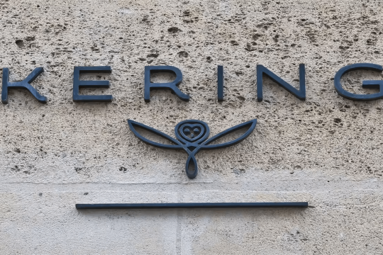 Kering to sell beauty business to L’Oréal for €4 billion to cut debt-Lebanon