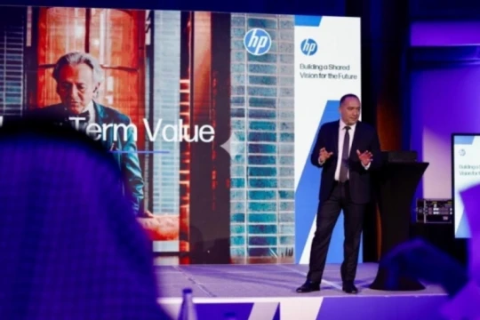 HP expands in Saudi Arabia with new manufacturing facility and AI R&D Center to support Vision 2030-