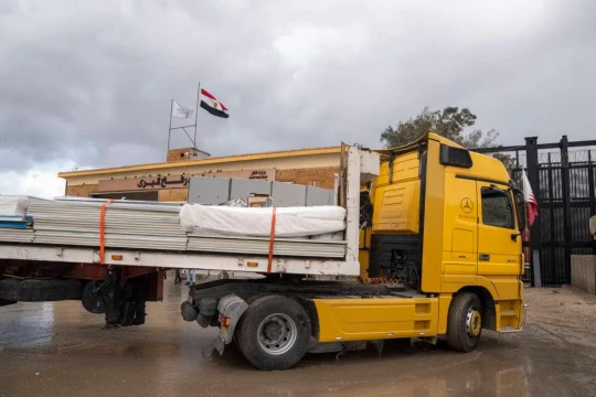 Egypt sends first shipment of mobile homes to Gaza under ceasefire deal