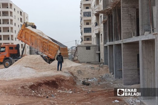 Construction material prices rise by 20% in northern Syria