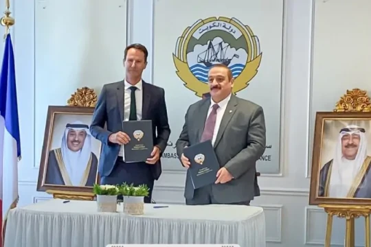 Kuwait signs health agreements with top five French medical institutions