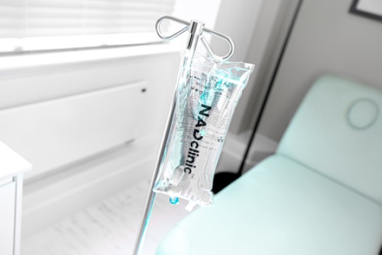 ثورة في مجال الصحة والعافية: مؤسسة NADclinic Group والعيادة الرياضية المتكاملة المتنوعة (DISC) يتعاونان لتحقيق تقدم في مجال الصحة والأداء البشري في الشرق الأوسط