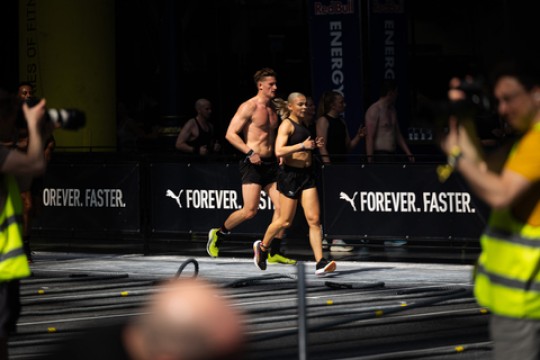 PUMA تكشف عن شراكة عالمية مع HYROX