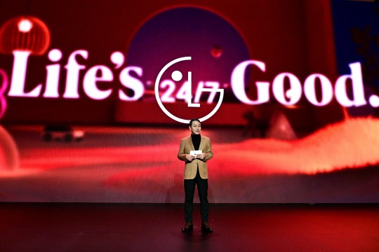 LG Unveils a Day in a Life with “Affectionate Intelligence” at LG World Premiere