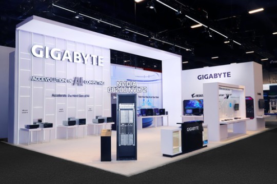 GIGABYTE تستعرض قدرات Omni-AI في معرض CES 2025: حلول الحوسبة الشاملة من السحابة إلى الحافة