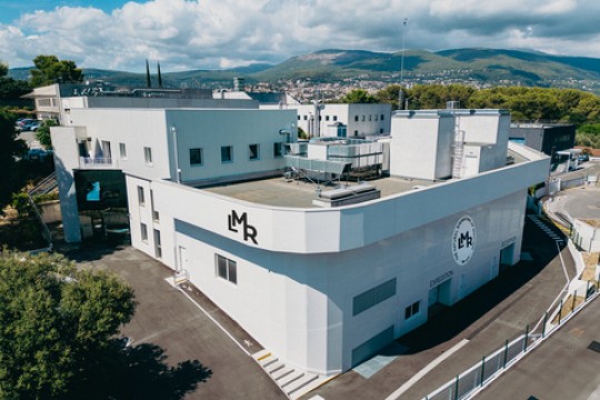 شركة IFF توسع موقع LMR Naturals الكائن في جراس، في خطوة تهدف إلى تعزيز مكانتها الريادية في مجال ابتكار المنتجات الطبيعية