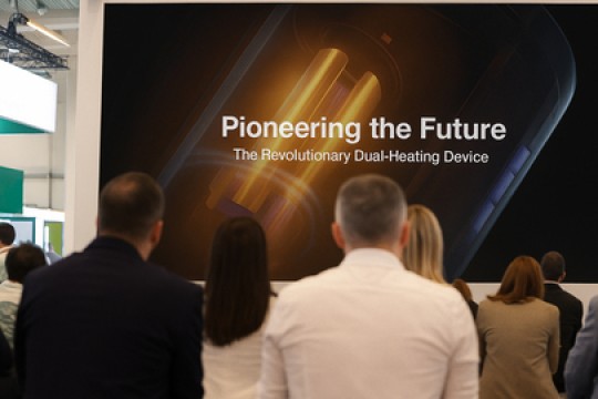 إماطة اللثام عن REJO MULTI في معرض InterTabac 2025، الذي يتضمن ميزة التسخين المزدوج والتوافق مع علامات تجارية متعددة