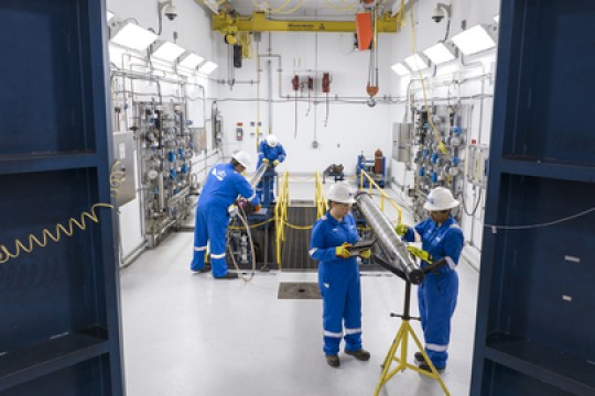 حصول SLB على عقد رئيسي يقضي بتولي أعمال تجهيز الآبار في مشروع استخراج النفط من الأعماق قبالة سواحل البرازيل