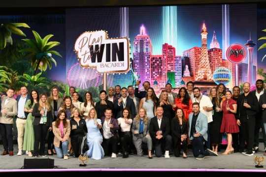 تواصل شركة Bacardi ريادتها في توفير بيئة عمل رائعة مع حصولها على جائزة Forbes " كأفضل أماكن العمل عالميًا" لعام 2025