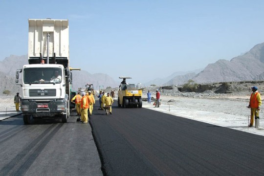 Sarooj seals $233m Oman road construction contracts