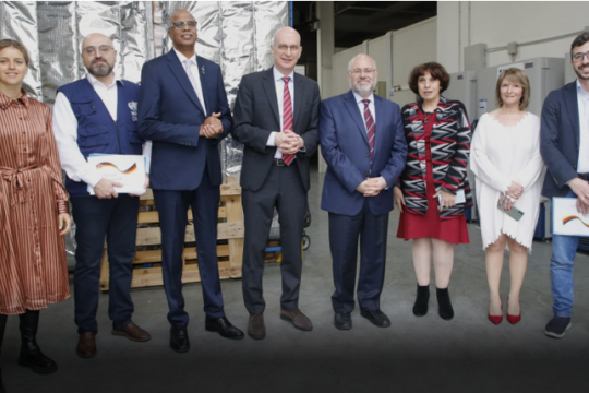 German Ambassador hands over Trauma emergency medical supplies procured by WHO to Health Minister