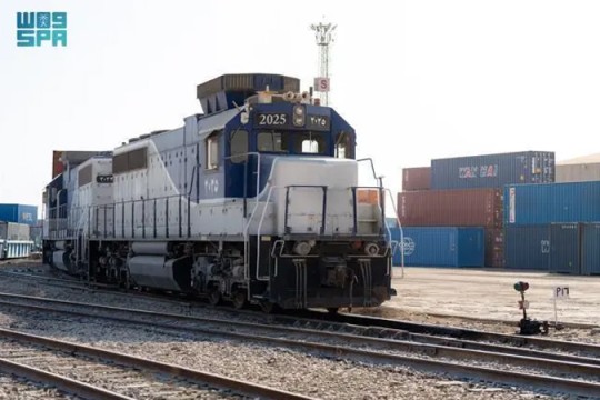 New freight train track in Al-Ahsa starts operational tests
