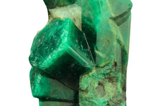 Show-stopping stone: Watch & Jewellery Middle East Show to unveil rare uncut emerald tomorrow-UAE