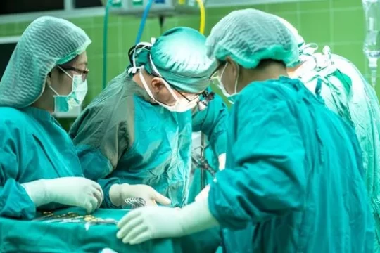 Foreign Companies to Manage Iraqi Hospitals