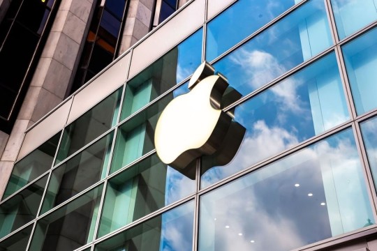 Apple sales forecast beats expectations